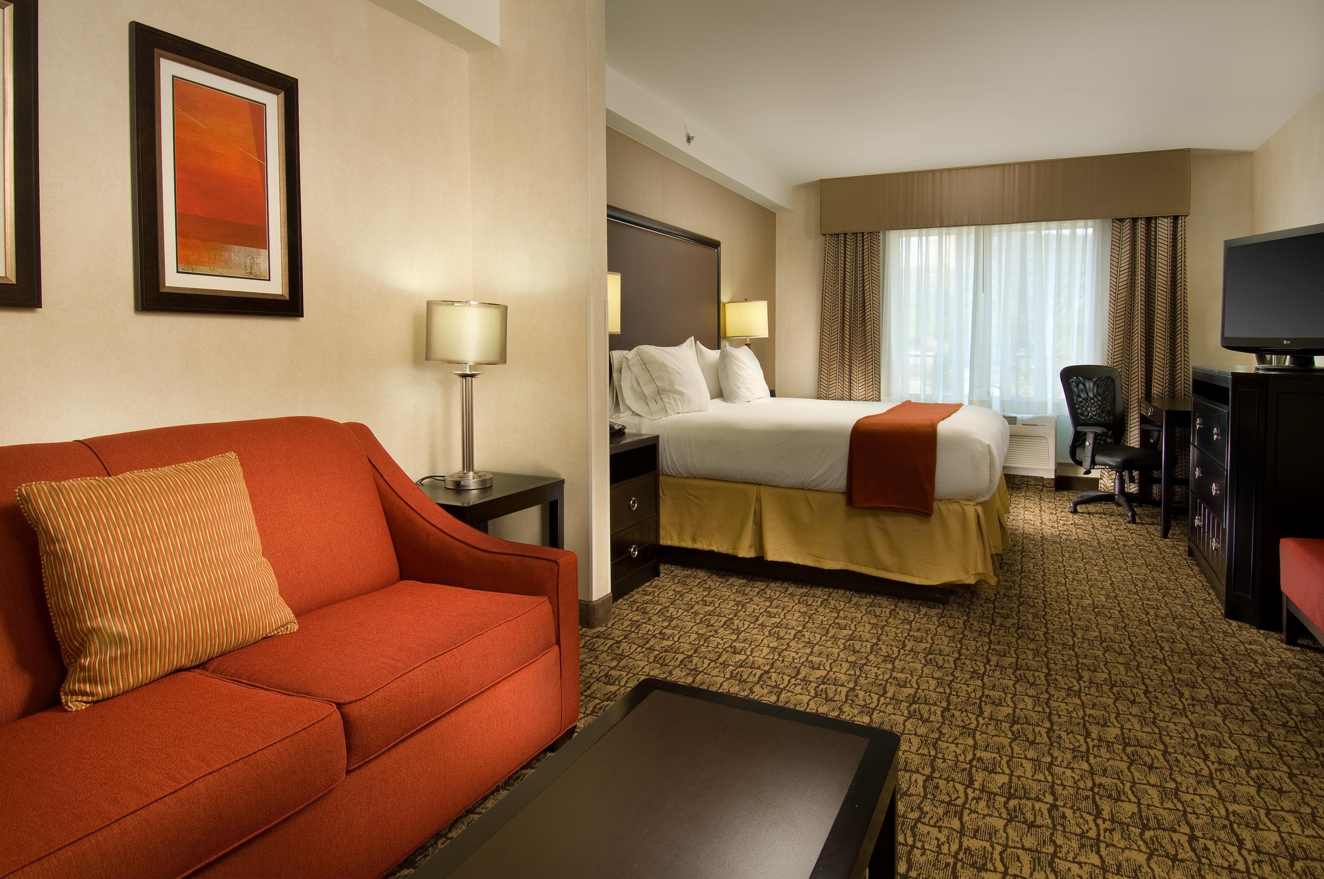 Holiday Inn Express & Suites Alexandria - Fort Belvoir By Ihg Exteriör bild