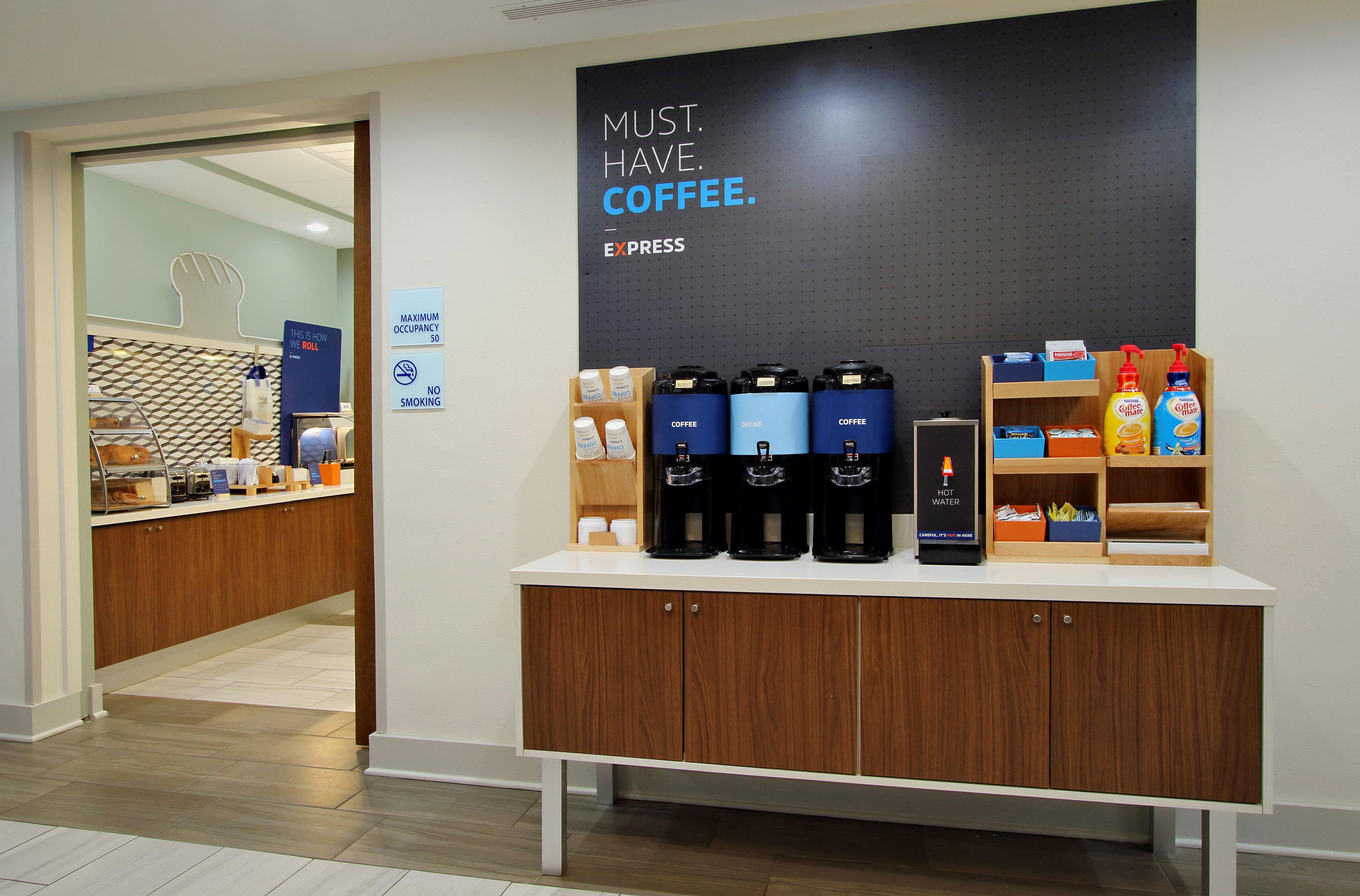 Holiday Inn Express & Suites Alexandria - Fort Belvoir By Ihg Exteriör bild