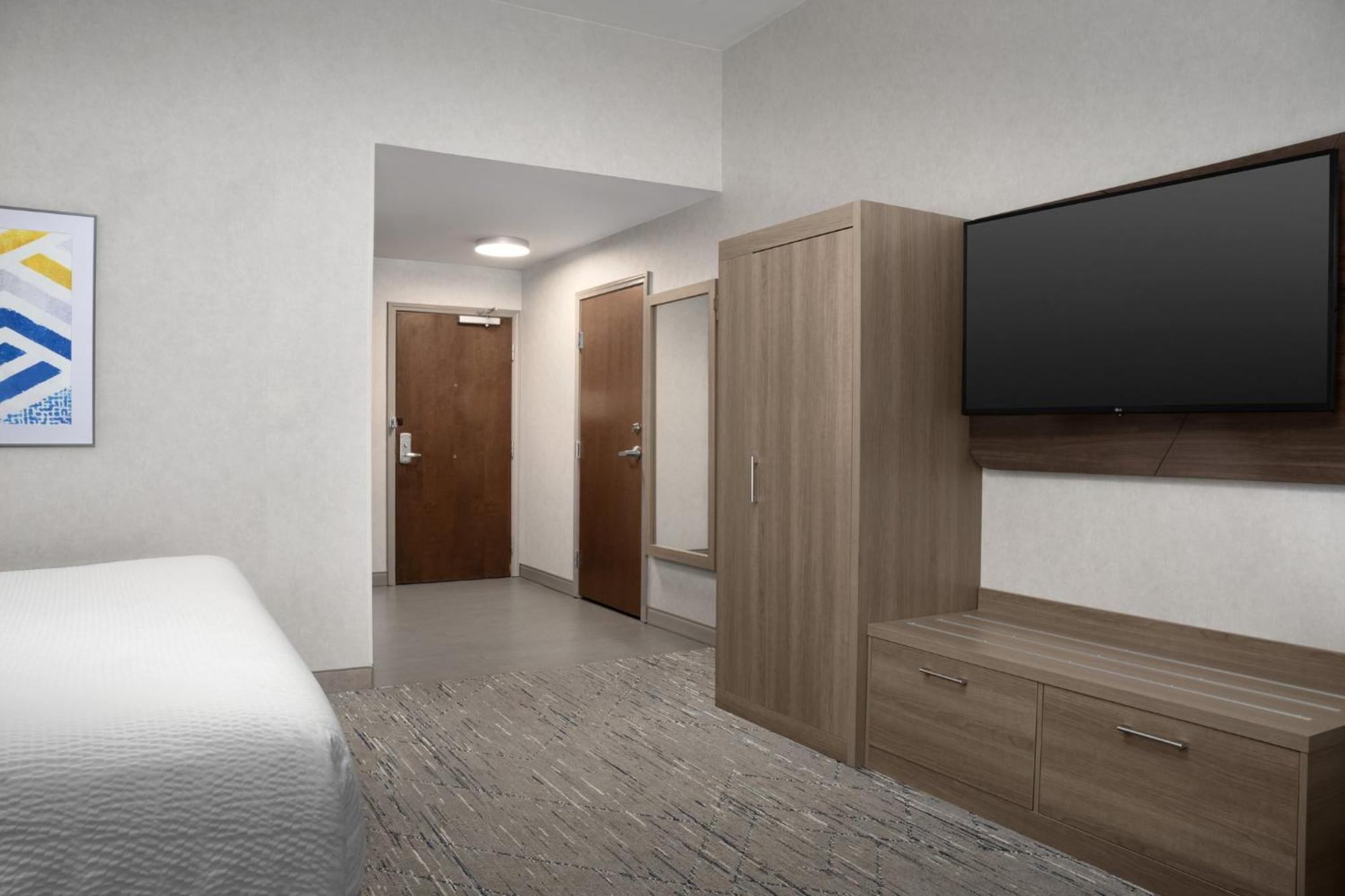 Holiday Inn Express & Suites Alexandria - Fort Belvoir By Ihg Exteriör bild