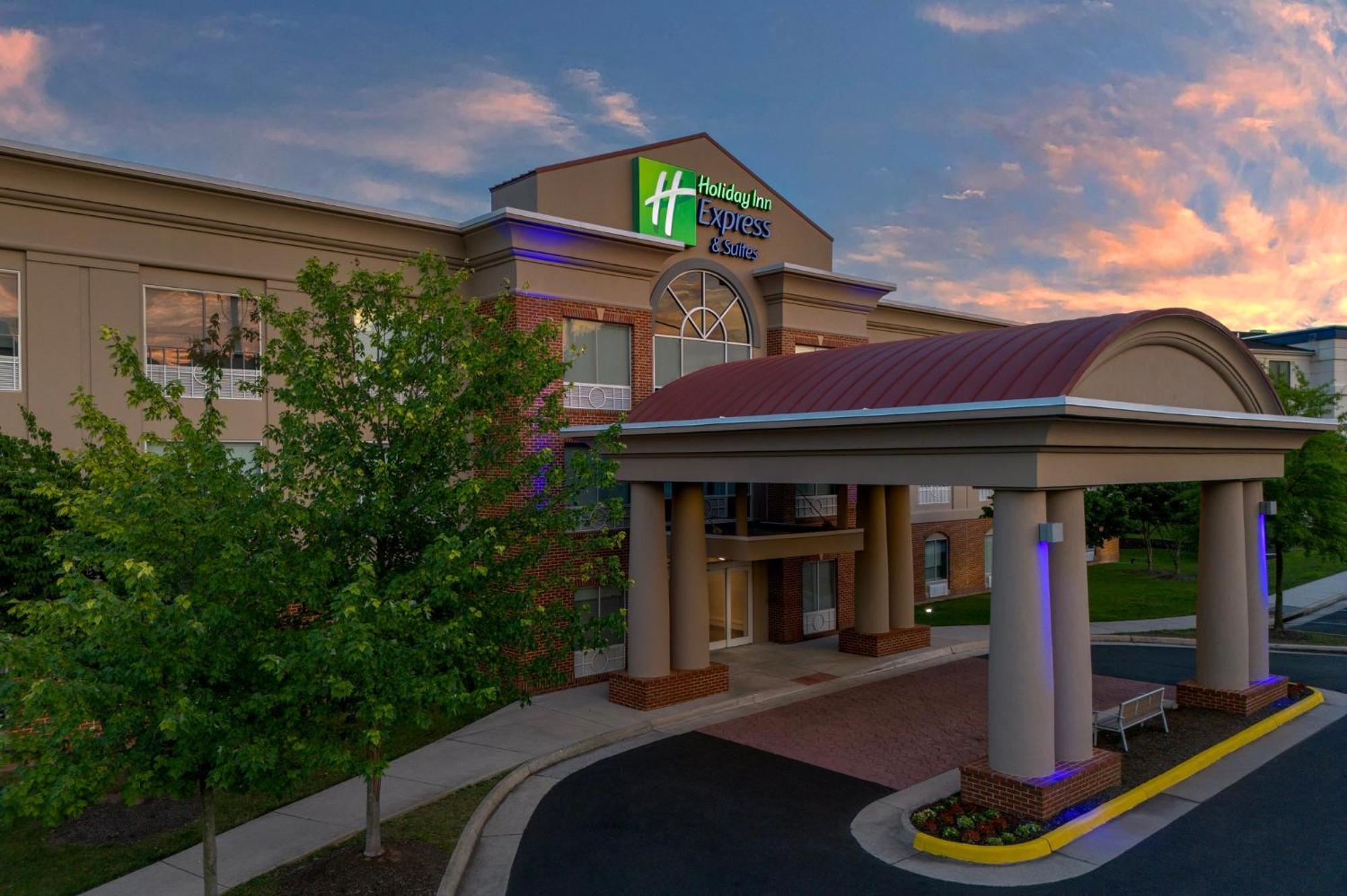 Holiday Inn Express & Suites Alexandria - Fort Belvoir By Ihg Exteriör bild